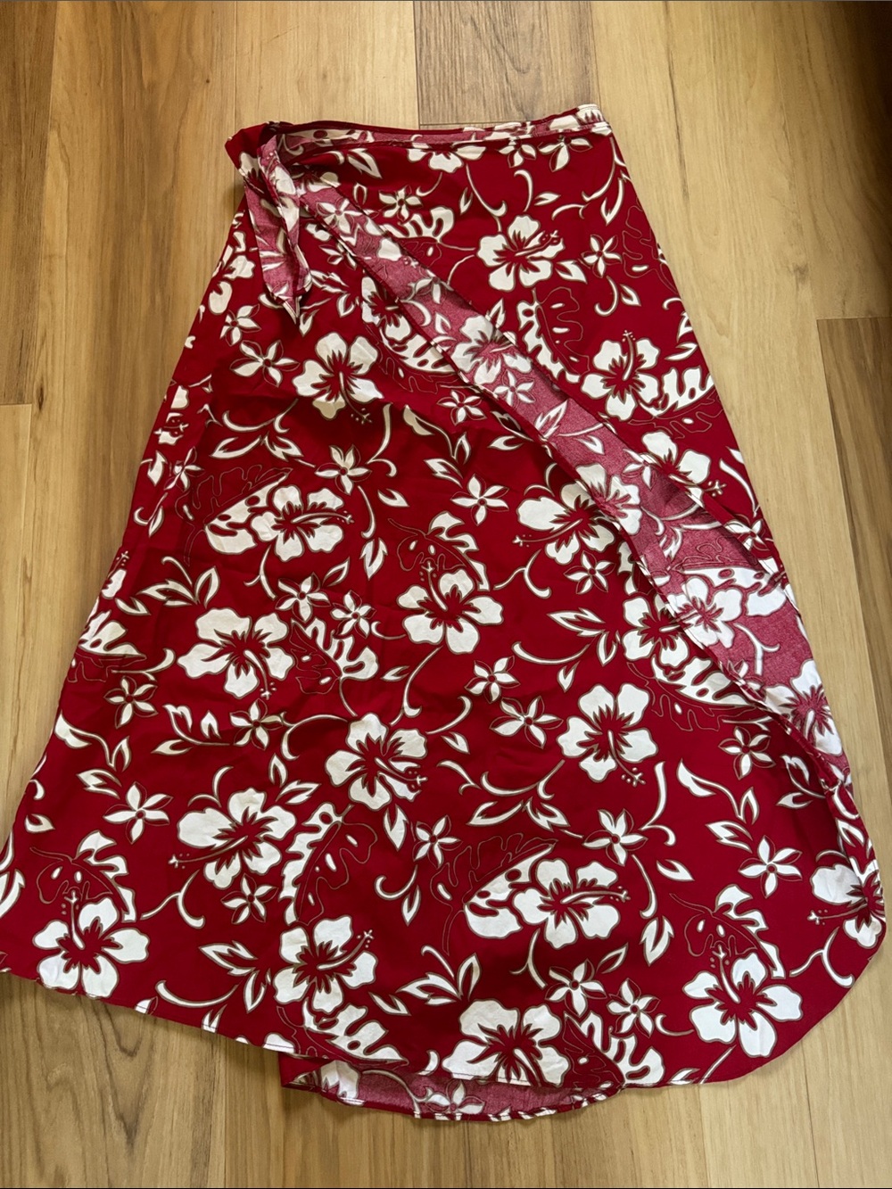 Hilo Hattie Vintage Floral A-Line Wrap Skirt Red & White - Picture 2 of 5